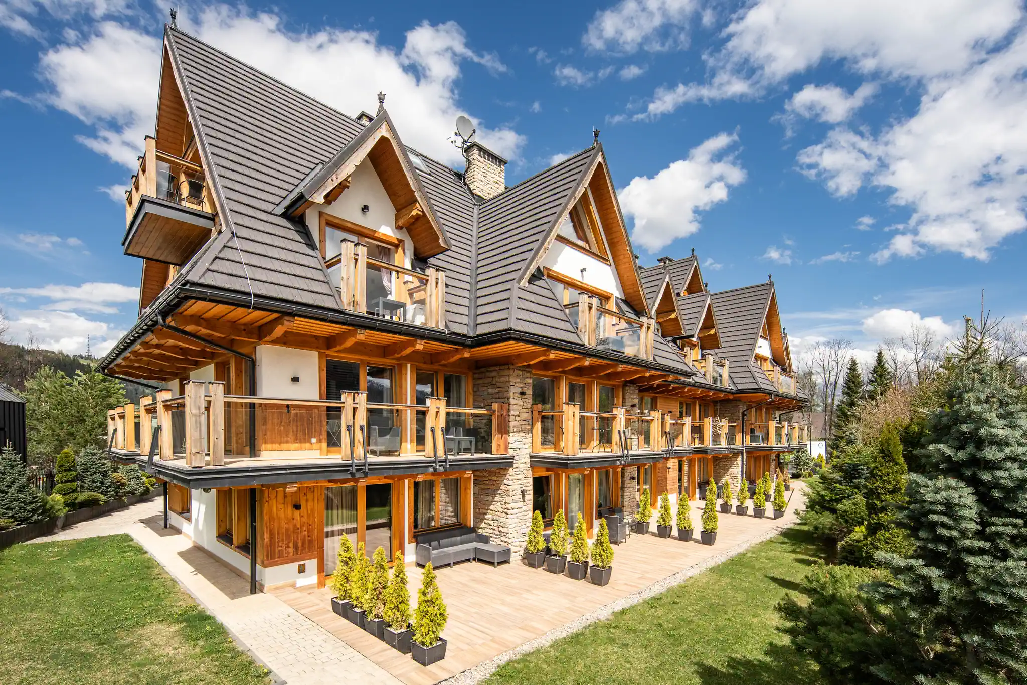 Balkon lub taras