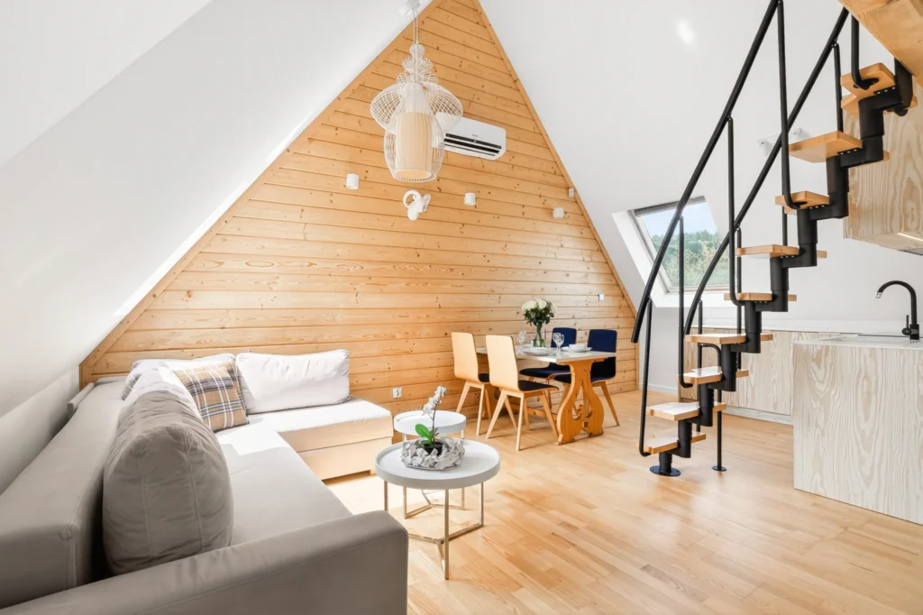 Apartament studio z antresolą